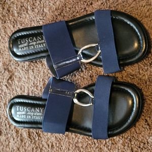 Blue sandals 9 1/2 wide